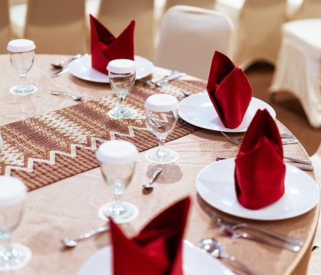 Table setting, formal dinner manners