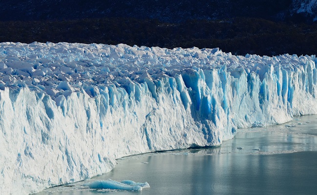 Ice sheet glacier argentina