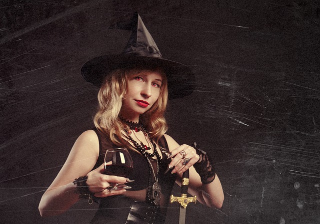 Witch costume halloween Image by Victoria_Borodinova from Pixabay