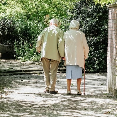 Elderly Couple visual-stories-micheile-PpZasS086os-unsplash