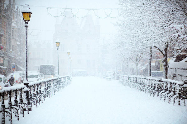 snow snowy street Photo by Filip Bunkens on Unsplash