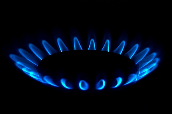 Gas stove LNG Natural Gas Original Image by lovini - Pixaby