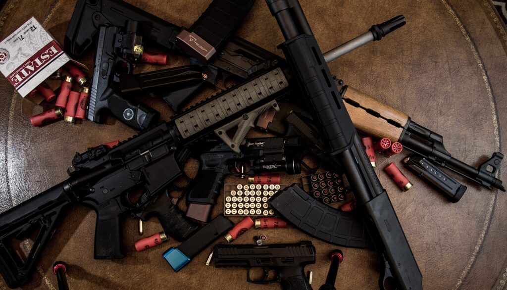 Guns Image by WorldSpectrum from Pixabay