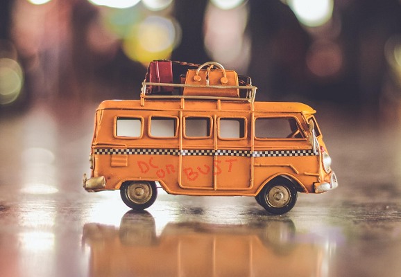 Bus toy model