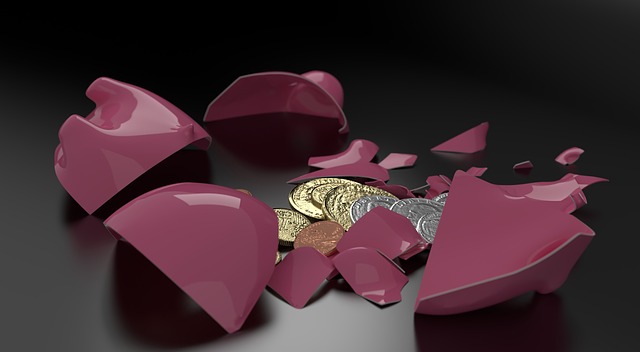 broken piggy bank money Image by 3D Animation Production Company from Pixabay
