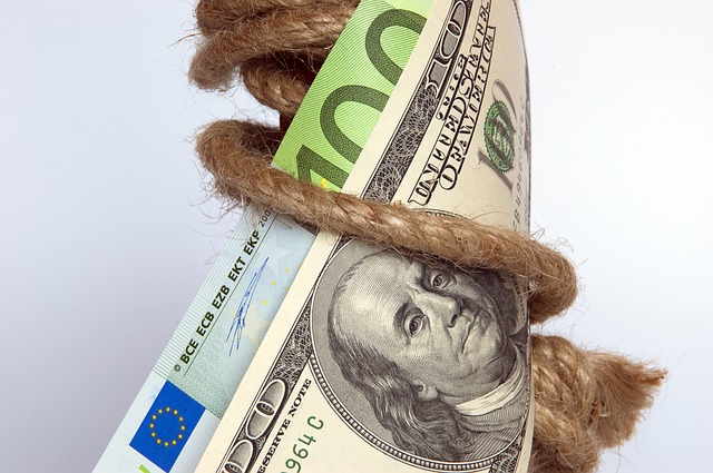 Euros Dollars Strings Ties UP Image by Сергей Ремизов from Pixabay