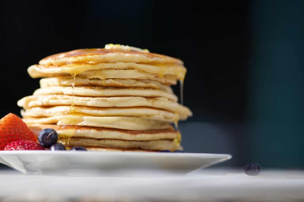 Pancakes maple syrup luke-pennystan-09FcOqmi8R0-unsplash
